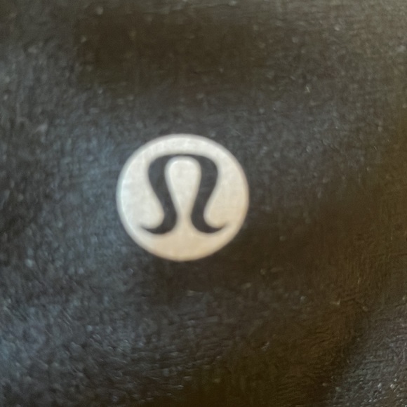 black lululemon leggings with mesh - Picture 4 of 4